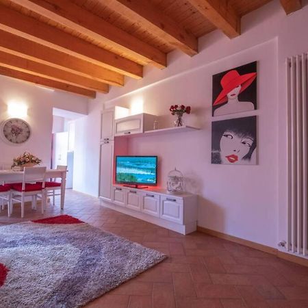 Happy Guest Apartments - Lake And Passion Riva di Solto Exterior photo